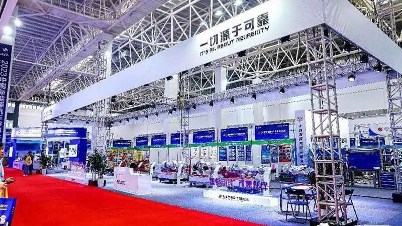 汽车美容用品全套设备的专业性决定了其使用效果。在选购时，应关注以下方面：